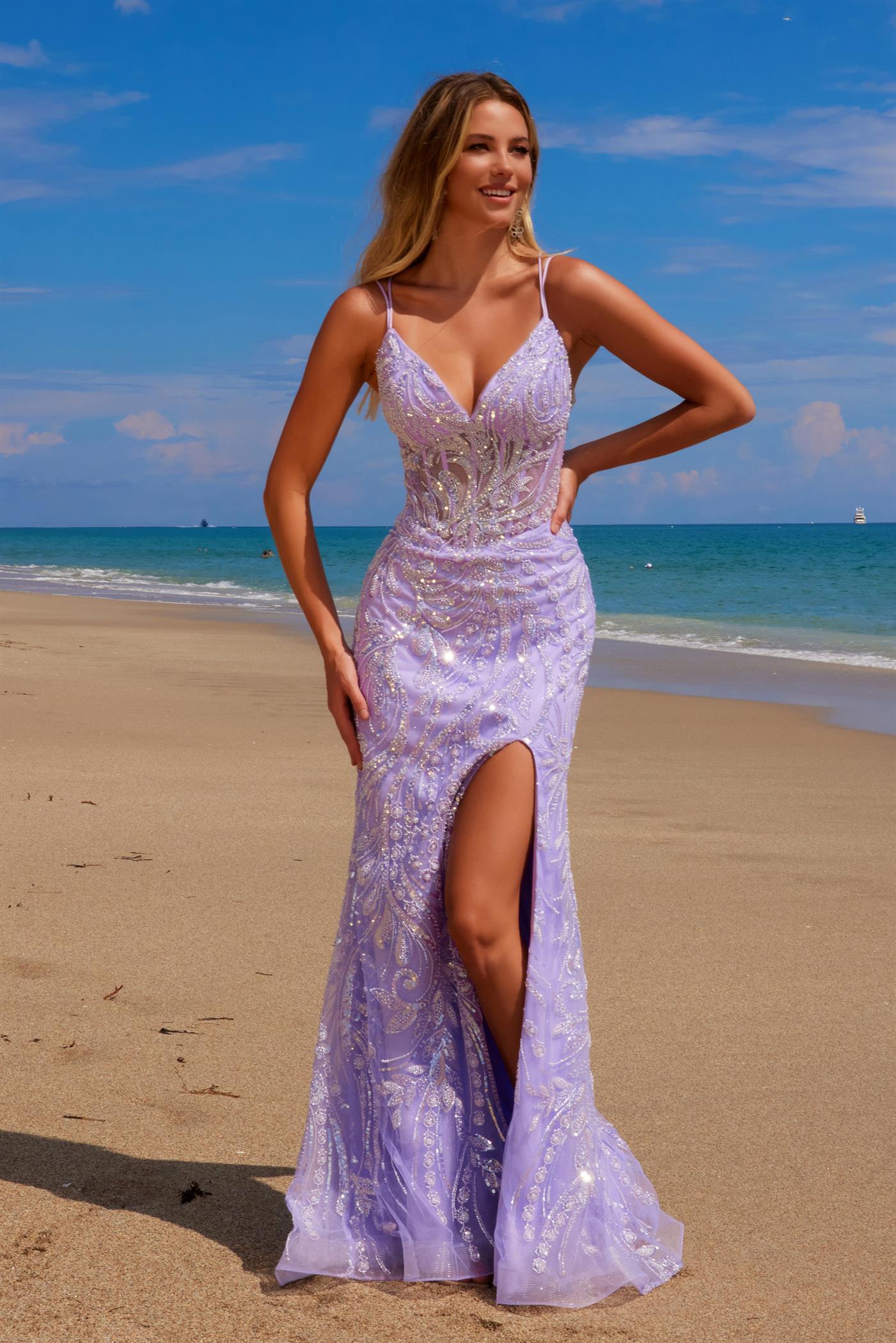 NA25-C1612 SWEETHEART TOP ADORNED WITH DELICATE SPAGHETTI STRAPS BONED ILLUSION WAISTLINE