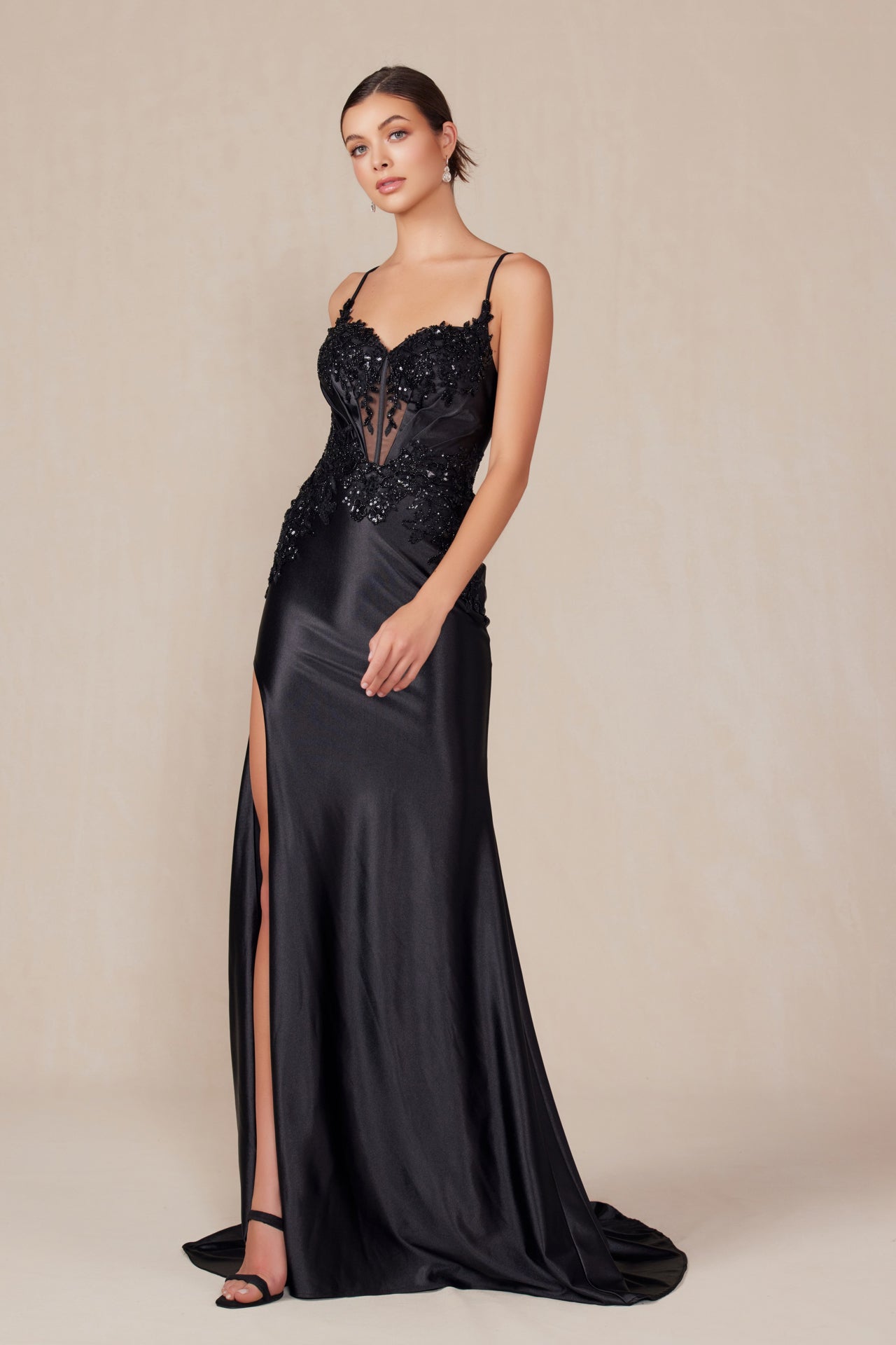 NA25-E1488 SWEETHEART NECKLINE AND SPAGHETTI STRAPS OPEN SLIT RUCHED BACK