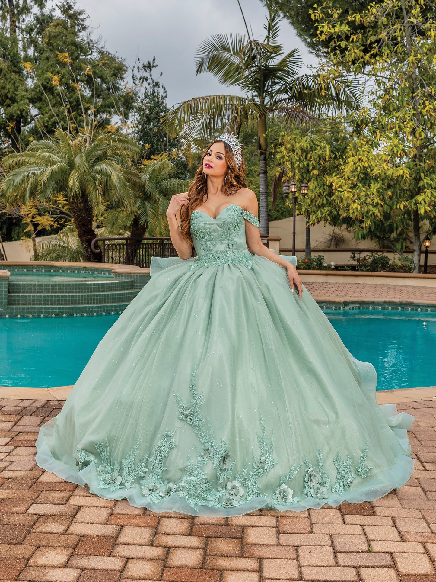 DQ25-1833 SWEETHEART NECKLINE BALLGOWN WITH RUFFLED LAYERED SKIRT AND BEADED BODICE