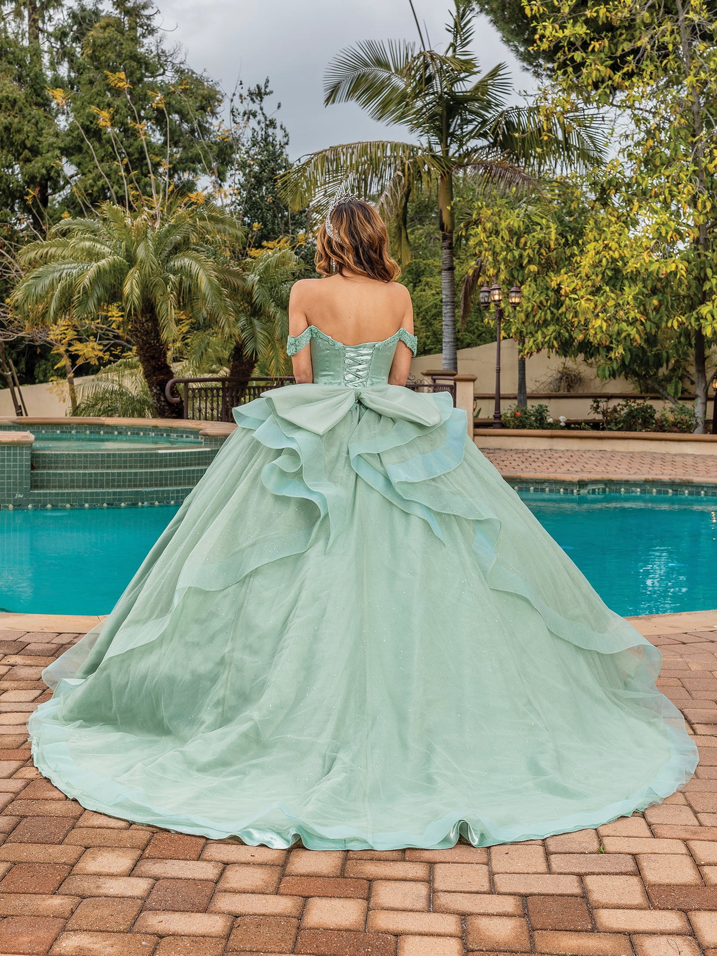 DQ25-1833 SWEETHEART NECKLINE BALLGOWN WITH RUFFLED LAYERED SKIRT AND BEADED BODICE