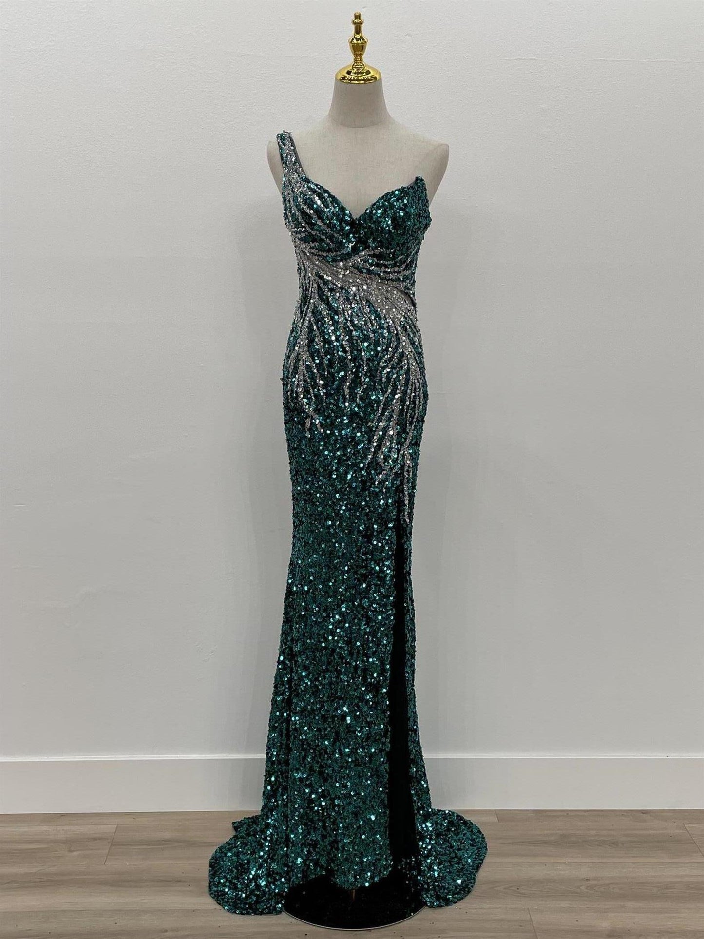 NA24-E1280 One Shoulder Sequin Gown , Sweetheart Neckline, Detail Silver Design, Leg Slit